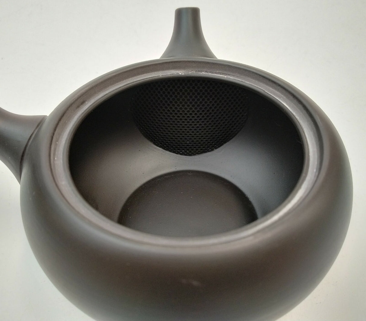 高助窯 (Y116) 高資陶苑: 常滑急須 黒 浅丸陶メッシュストレーナー 300ml