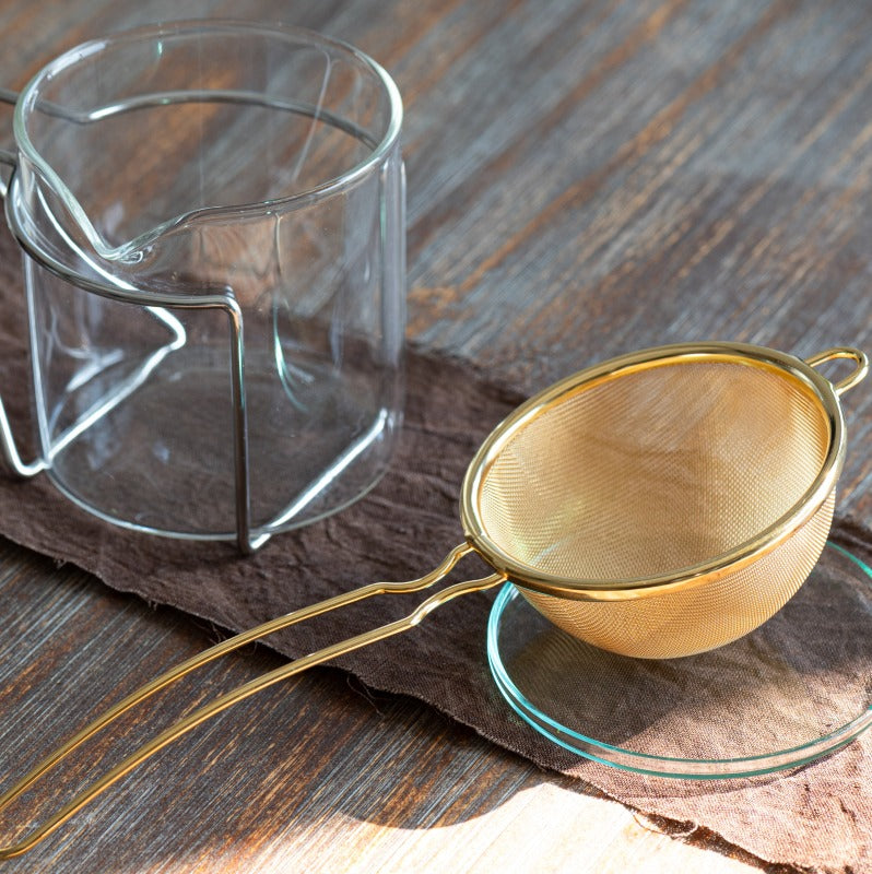 スリースノー:茶こしとガラス急須のセット(ゴールド)