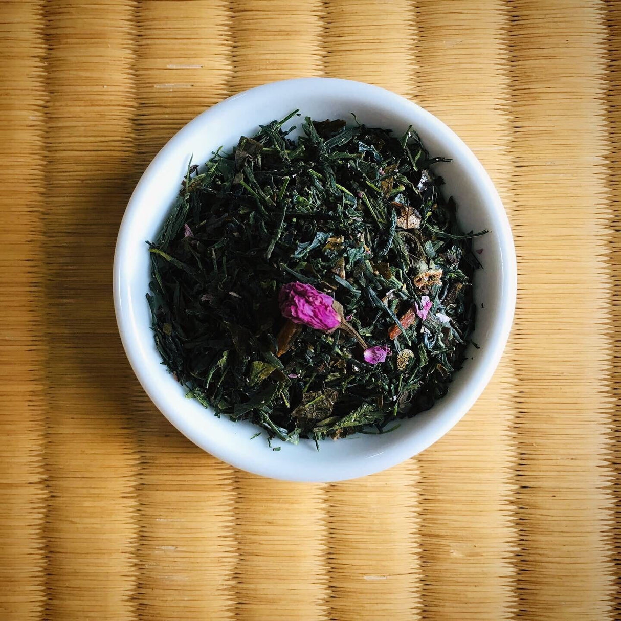 Chasandai: Sakura Sencha with Sugared Sakura Leaves 桜煎茶 - natsumiya.live