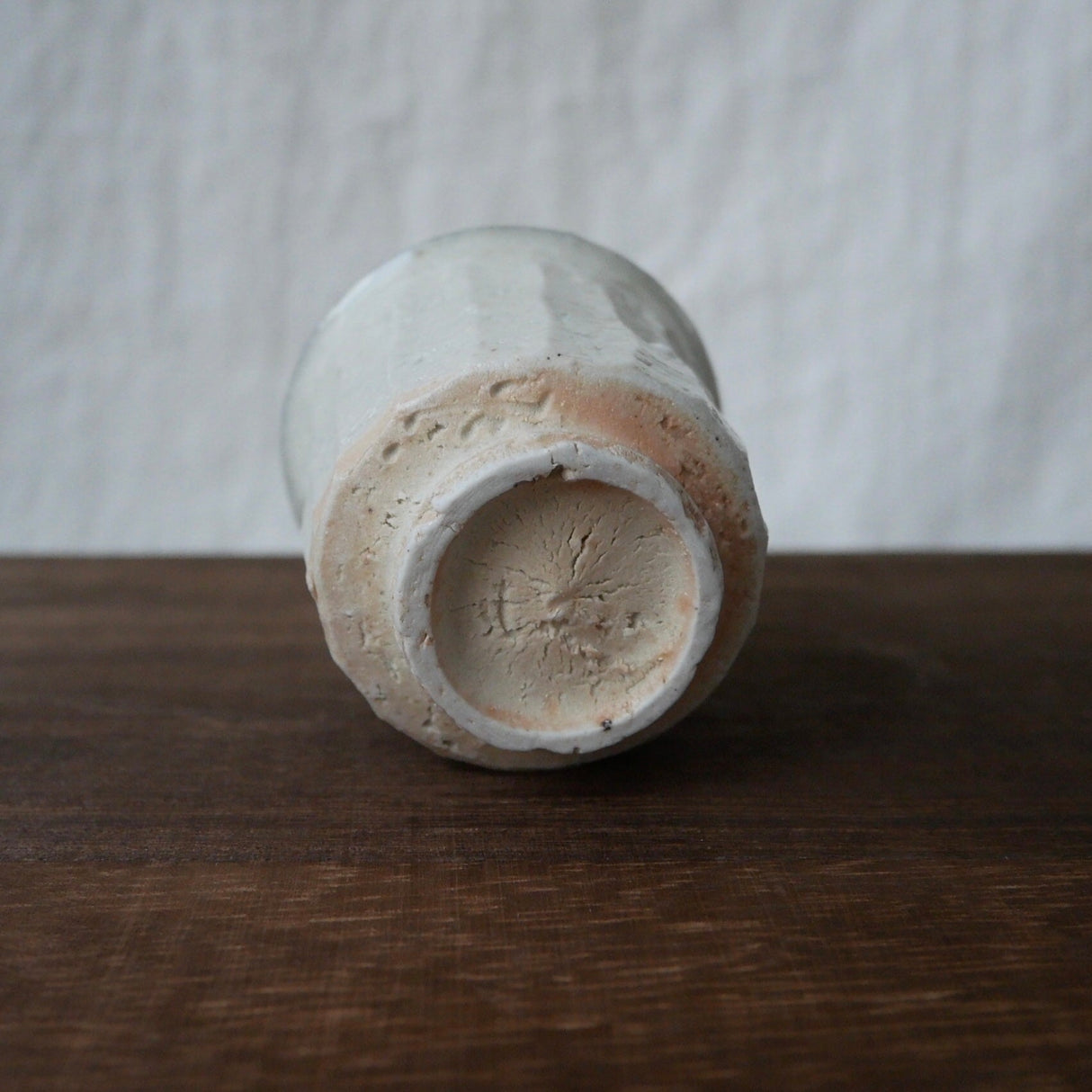 Gotanbayashi Kama: Karatsuyaki Porcelain Yunomi Cup - natsumiya.live