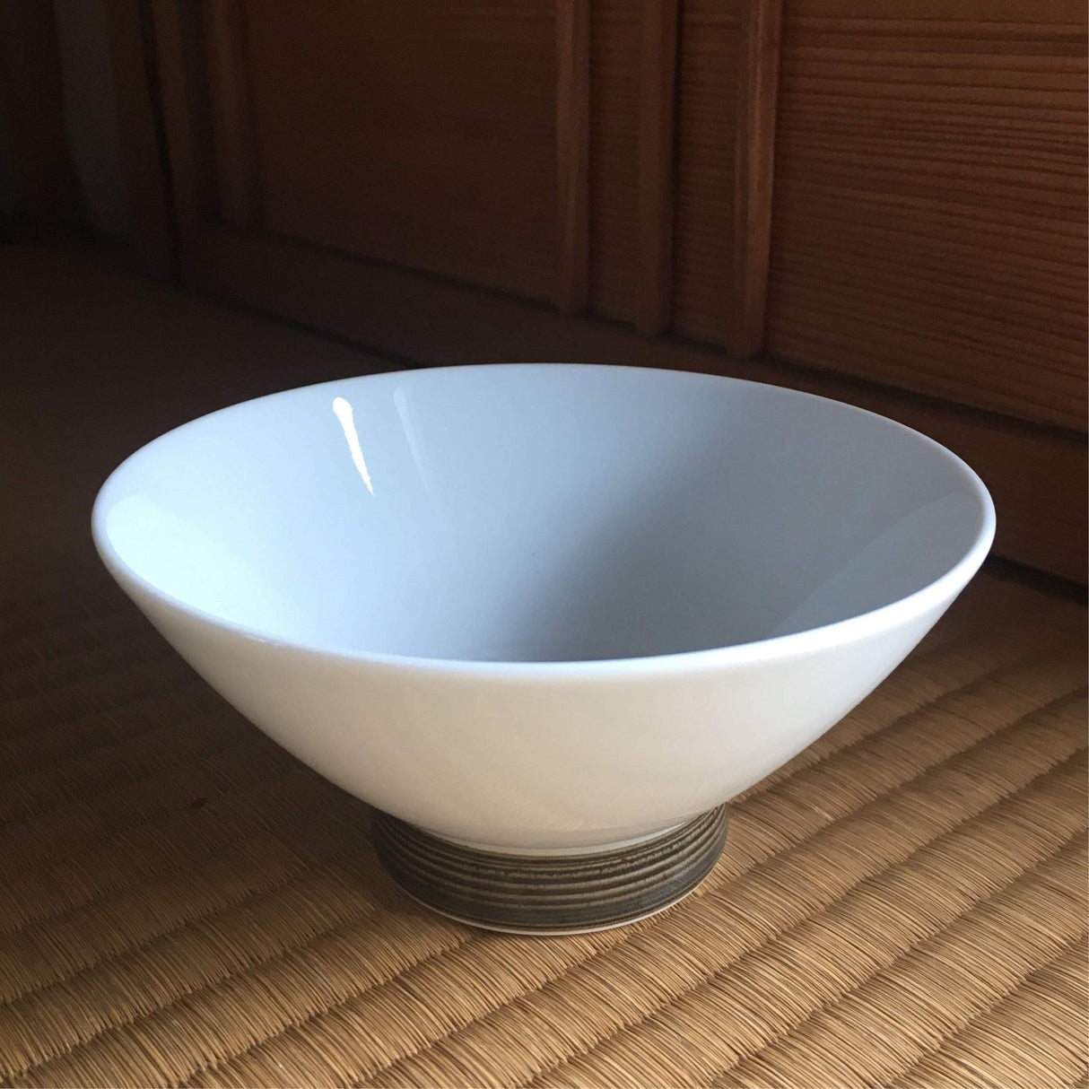 Hakusan Porcelain: Hasamiyaki Rice Bowl - "Threads of Hemp" (Indigo or Sepia) - natsumiya.live