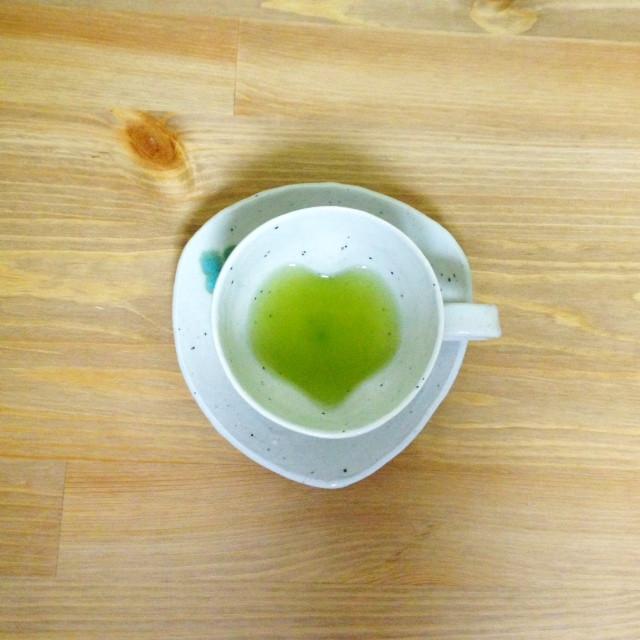 Hiroshi Hirai: Heart Shaped Cup & Saucer Set, Yellow Accents - natsumiya.live