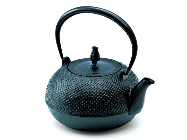Ikenaga Ironworks: Nambu Cast Iron Tea Kettle Nozomi - Induction Heating (IH) Compatible - natsumiya.live