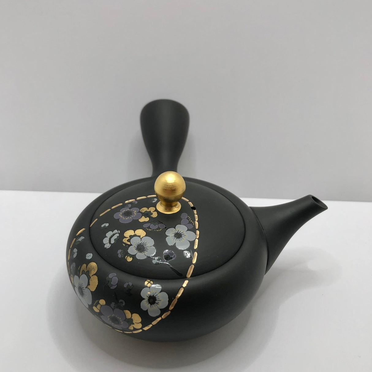 Isobe Ceramics mi123: Tokoname Kyusu Golden Sakura by Shouhou 250 ml 金彩桜 - natsumiya.live