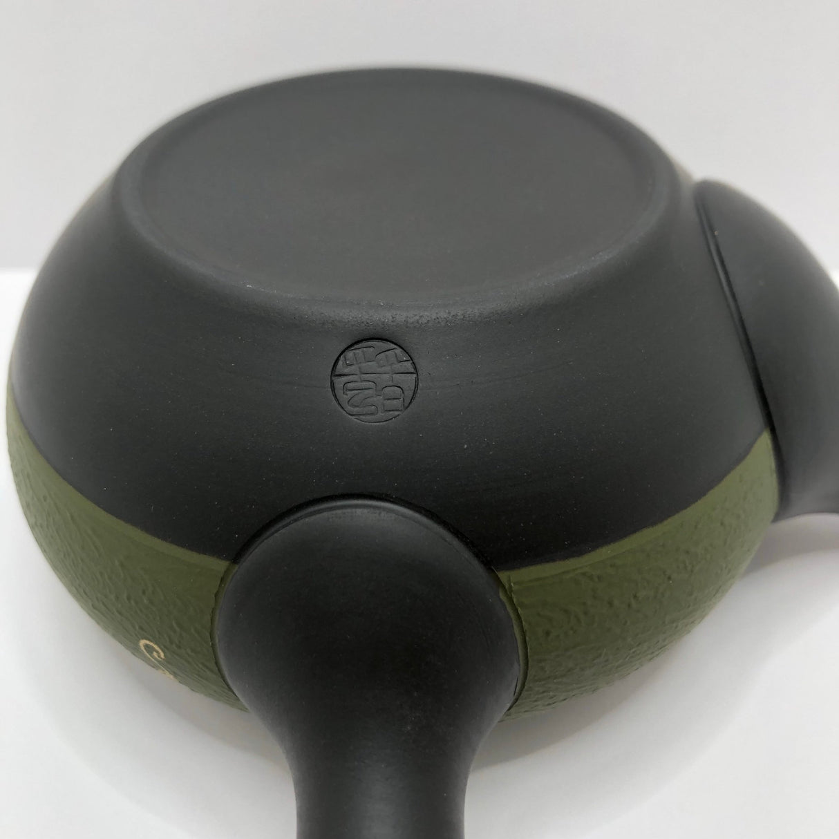 Isobe Ceramics se107: Tokoname Kyusu Golden Grapes Motif by Shouhou 250 ml 金葡萄 - natsumiya.live