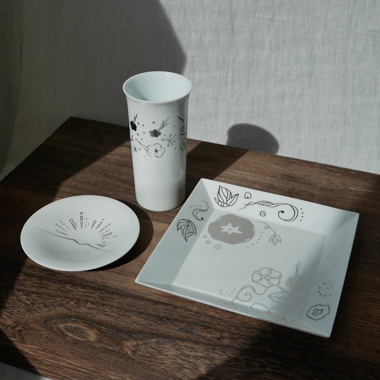 Kamigata Ryugi: Haiku Series Plate Set, Silver - natsumiya.live