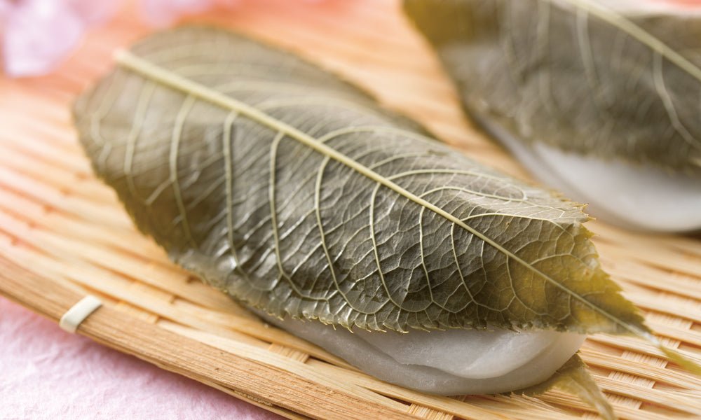 Tomiz: Pickled Sakura Leaves from Izu Peninsula, Shizuoka 桜葉の塩漬(伊豆産) - natsumiya.live