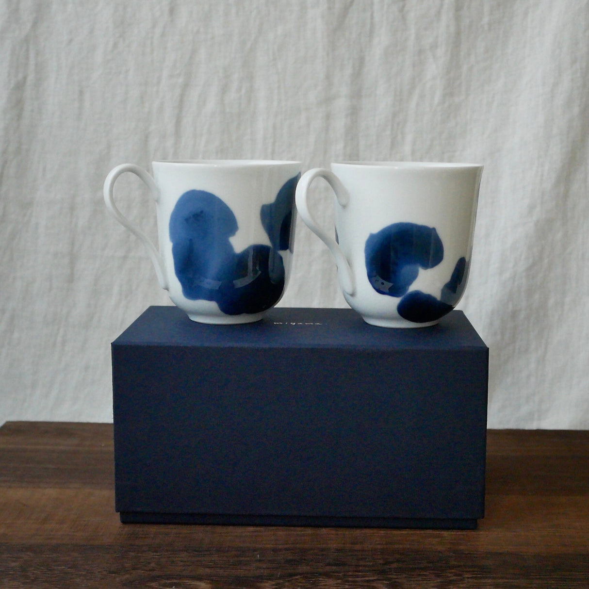 Yamani - Miyama Tableware: Blue Ink White Paired Mugs - natsumiya.live