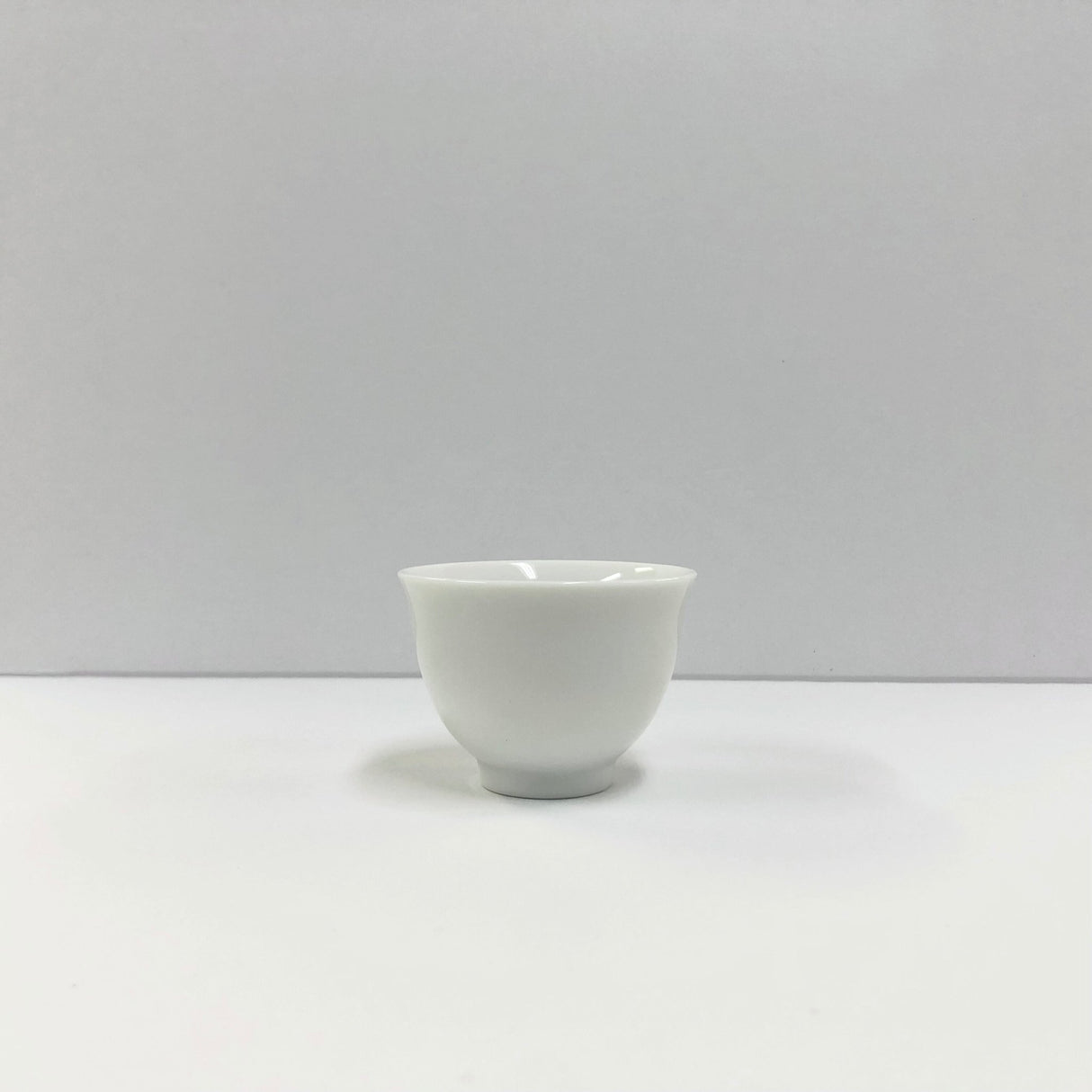 Yamatane: Tea Professional's White Porcelain Tea Cup - Small - natsumiya.live