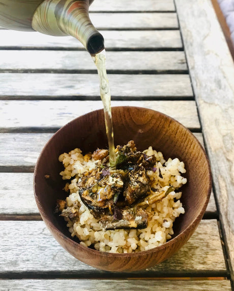 A Comforting Japanese Dish with Tea: Ochazuke - natsumiya.live