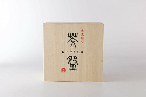 荒波模様抹茶碗（木箱入り）