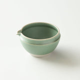 (while stock lasts) Origami Tea Matsukaze Green Minoyaki Porcelain Matcha Bowl with Pouring Lip　抹茶碗 松風グリーン