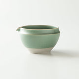 (while stock lasts) Origami Tea Matsukaze Green Minoyaki Porcelain Matcha Bowl with Pouring Lip　抹茶碗 松風グリーン
