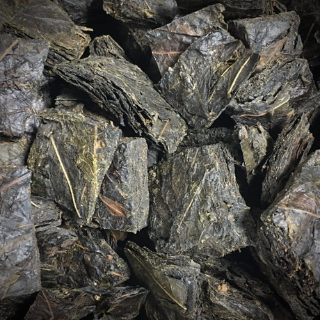 Goishicha Tea from farmer Nagao Kitamura 北村永夫の碁石茶 - natsumiya.live