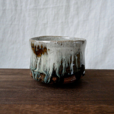 Gotanbayashi Kama: Karatsuyaki Matcha Bowl with Gift Box - natsumiya.live