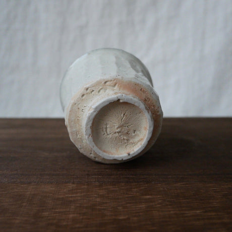 Gotanbayashi Kama: Karatsuyaki Porcelain Yunomi Cup - natsumiya.live
