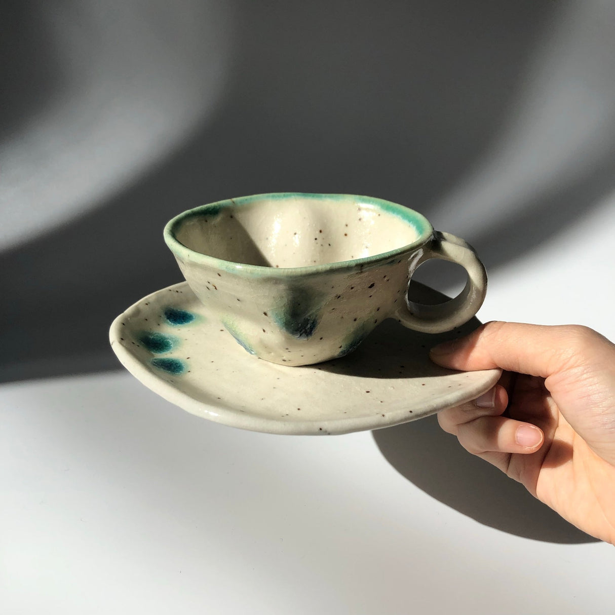 Hiroshi Hirai: Heart Shaped Cup & Saucer Set, Green Accents - natsumiya.live