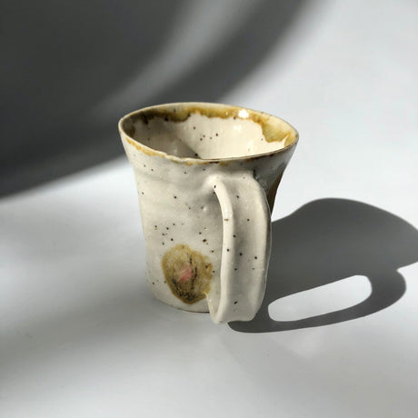 Hiroshi Hirai: Heart Shaped Mug Cup, Yellow Accents - natsumiya.live