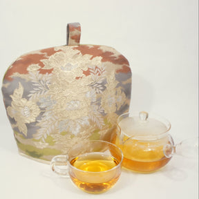 Kimono Sash Tea Cozy #3: Peony (gold lining) by mami.mano - natsumiya.live