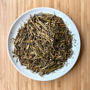 Kiyosawa Tea Gardens: Shizuoka Spring Kukihojicha Roasted Green Tea Leaf Stems by Farmer Kajiyama Yukako - natsumiya.live
