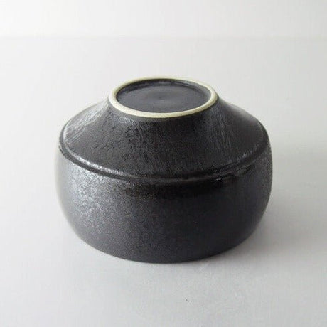 Saikai Ceramics: Hakuwan - Wabikuro, Black Porcelain Matcha Bowl with Gift Box - natsumiya.live