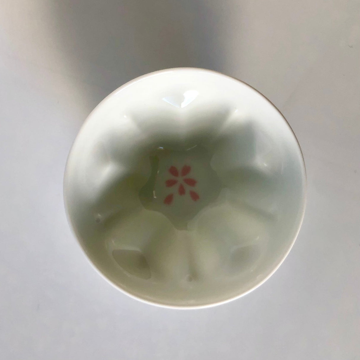 Sakura Shaped Porcelain Tea Cup - natsumiya.live