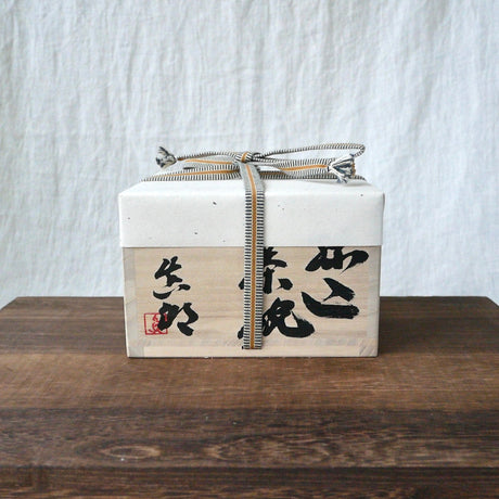 Shinro Yamamoto: Marble Porcelain Matcha Bowl 650 - natsumiya.live
