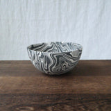 Shinro Yamamoto: Marble Porcelain Matcha Bowl 650 - natsumiya.live
