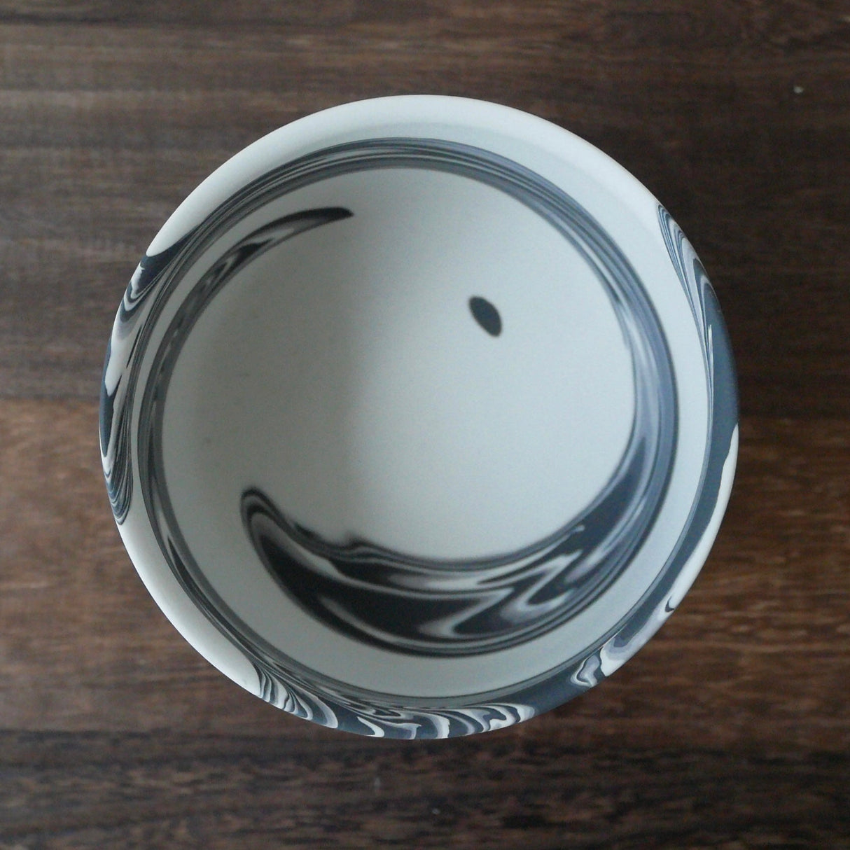 Shinro Yamamoto: Marble Porcelain Matcha Bowl 800 - natsumiya.live
