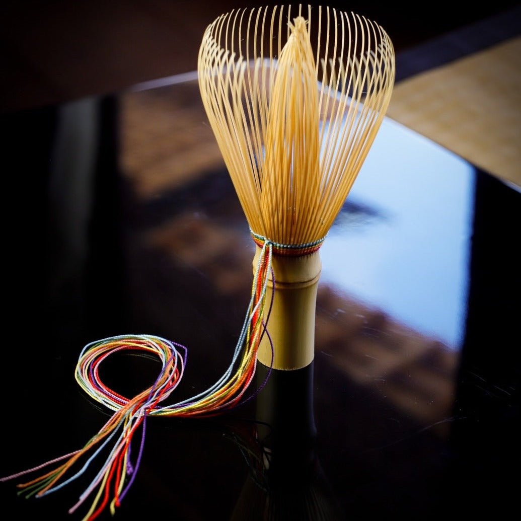 Suikaen Tanimura Yasuburo: Seven Colored Chasen Shin Matcha Whisk 七色茶筌 - natsumiya.live