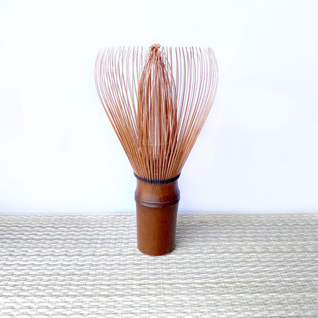 Suikaen Tanimura Yasuburo: Susudake Smoked Bamboo Shin Matcha Whisk 煤竹茶筌 真 - natsumiya.live