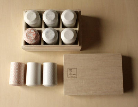 Yamani - Miyama Tableware: Sasasa Guinomi Shot Glass 6-Piece Set with Wooden Gift Box - natsumiya.live