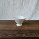 Yamatane: Tea Professional's White Porcelain Tea Cup - Asagao - natsumiya.live